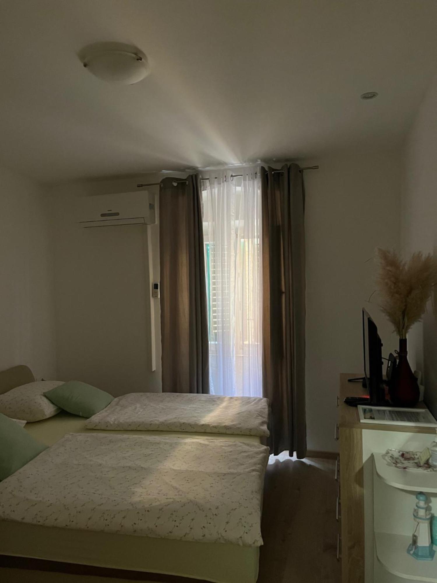 Charming Apartment In Old Town Split Exterior photo